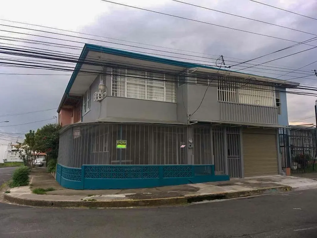 Corner House for Sale in Zapote, Barrio Córdoba