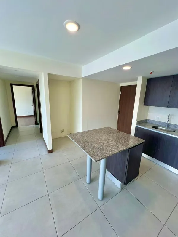 Apartamento en Venta en Torres Los Yoses | 3 Hab | Piso 5 con Vista Sur | Frente a Automercado — photo 3