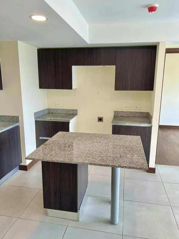 Apartamento en Venta en Torres Los Yoses | 3 Hab | Piso 5 con Vista Sur | Frente a Automercado — photo 5