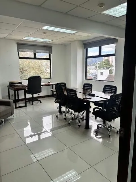 Excellent building office option located in La Sabana.