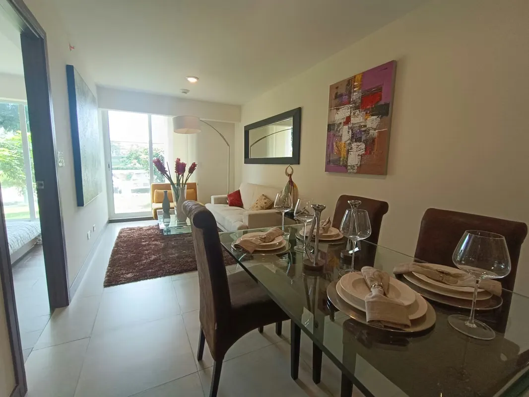 Apartamento en torre de 1 habitación, Barreal de Heredia