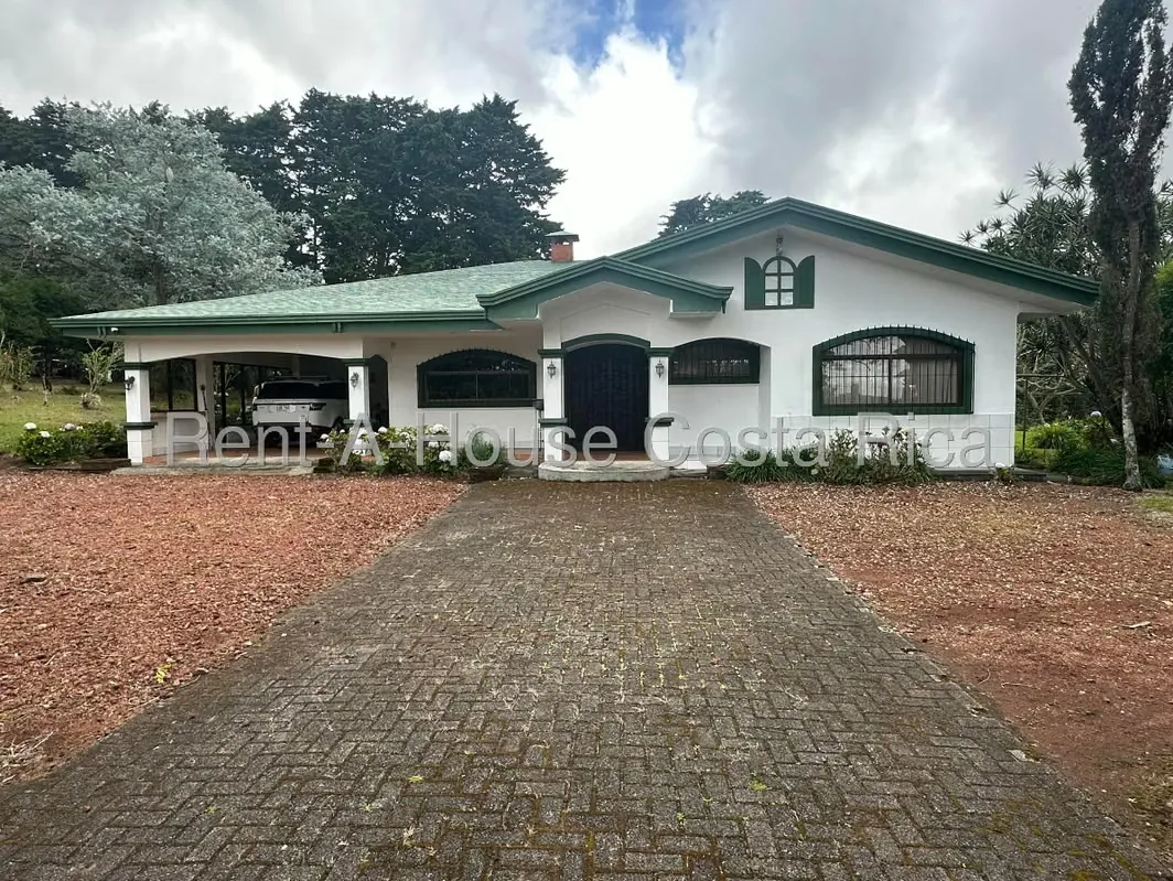 G.A. Venta de Quinta en San Rafael de Heredia.
