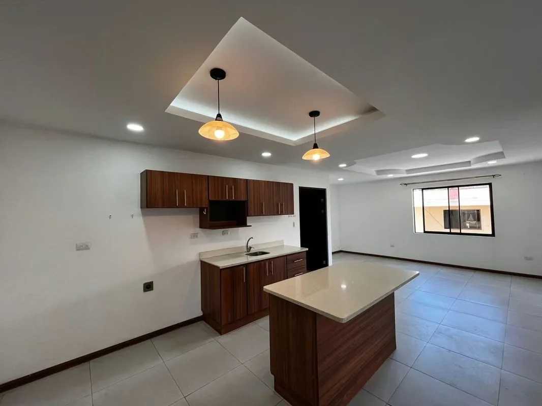 Se alquila cómodo y acogedor apartamento ubicado en La Uruca, dentro de un residencial tranquilo y seguro. Ideal ... — photo 5