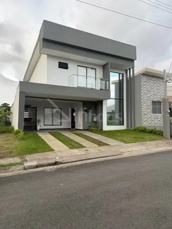 id # Hermosa Casa en Residencial Privado con Acceso Controlado