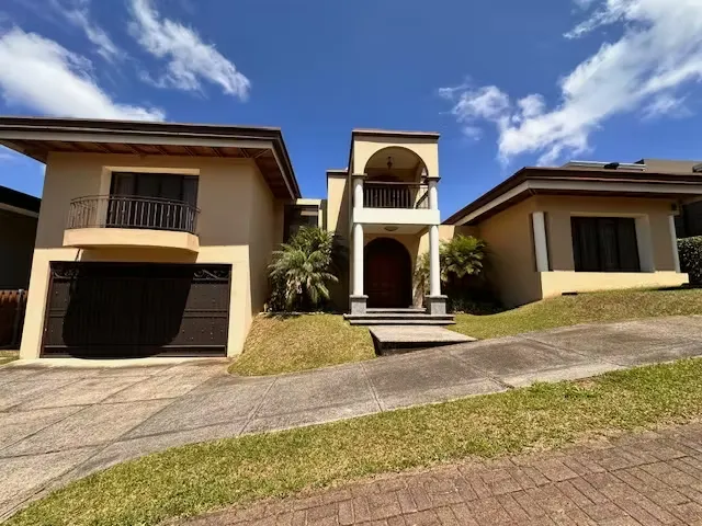 Casa en condominio Bosques de Altamonte