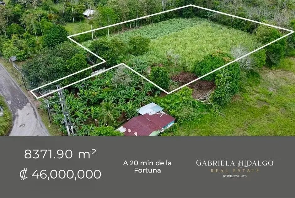 Venta de Lote Plano de 8,371.90 m², a 20 min del centro de La Fortuna