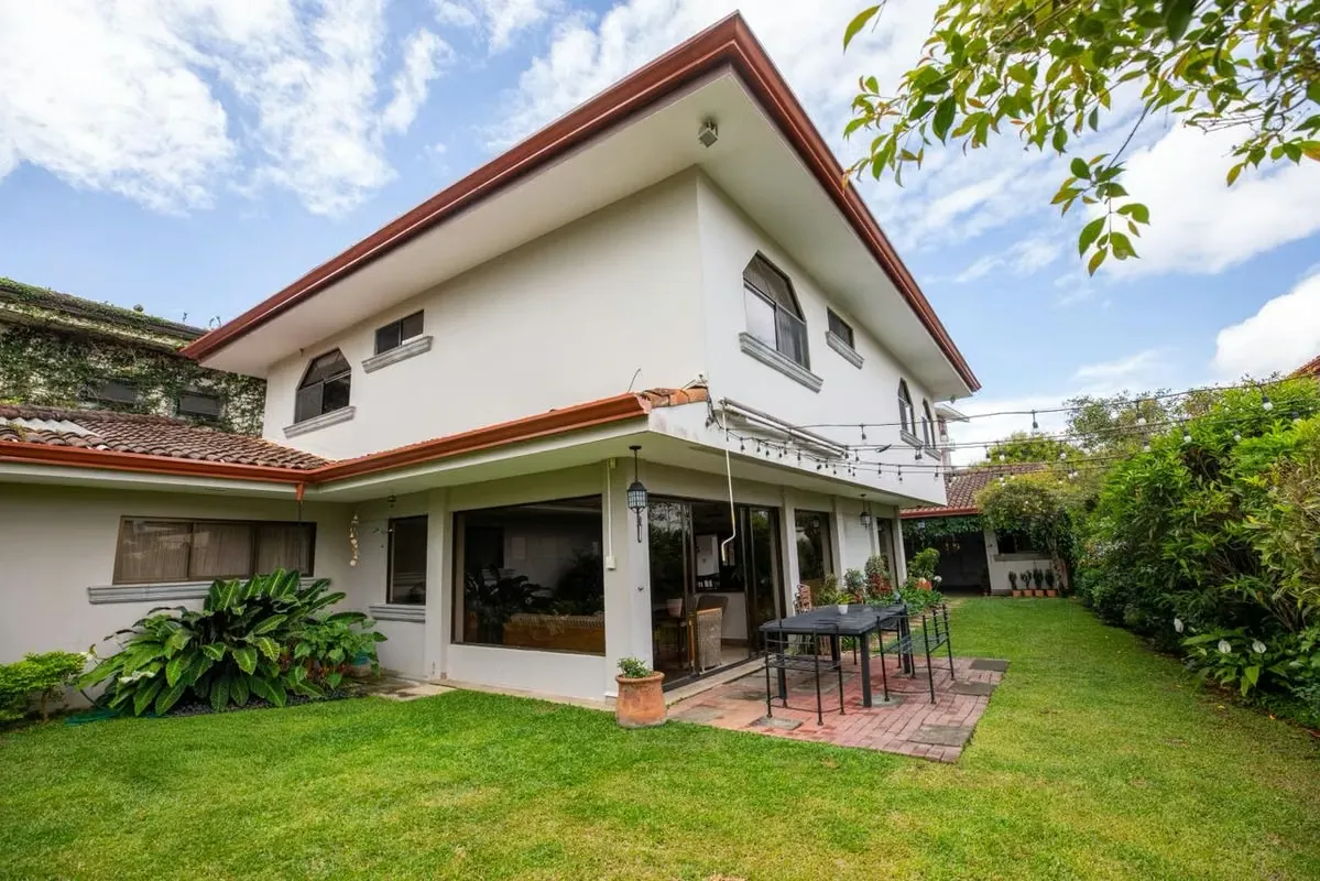 Exclusive House for Sale in a Condominium Steps from Aleste, with Lot