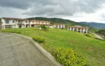 Apartments for Rent in Alto de Las Palomas – Santa Ana