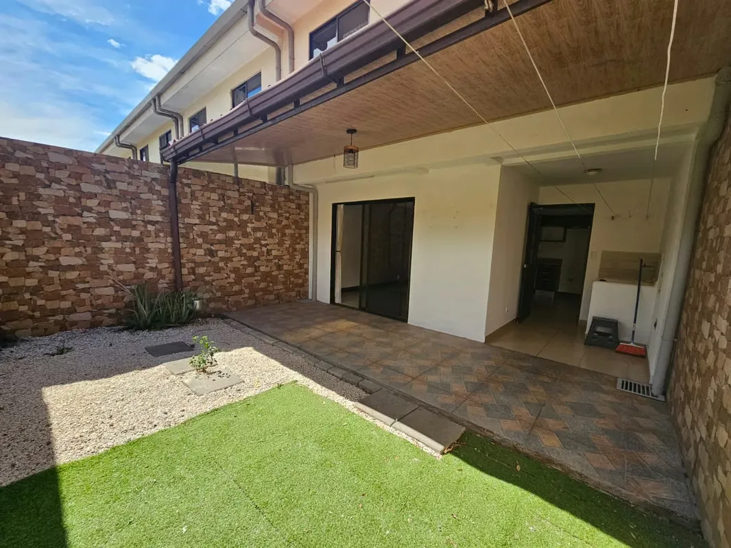 Home for Sale in Ciudad Colón, Mora