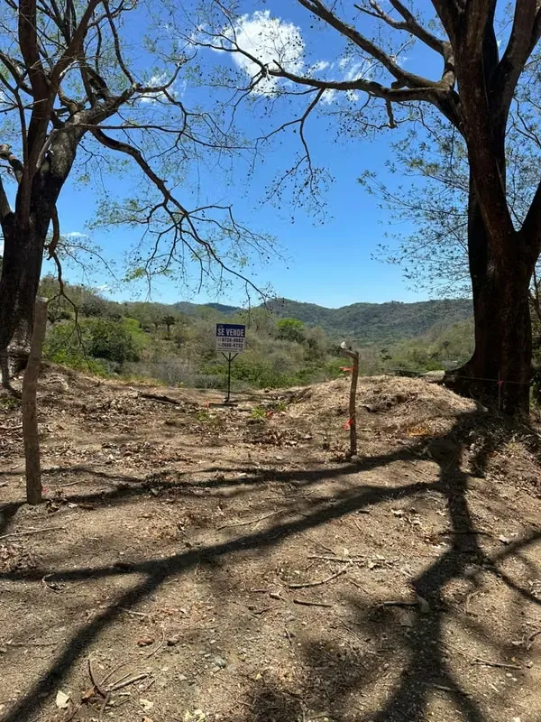 Cheap lot for sale 10 minutes to Carillo Beach