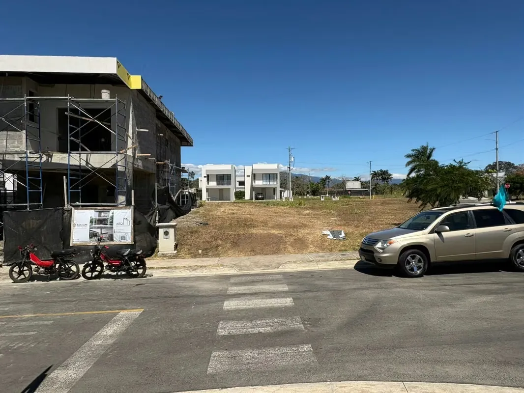 *Venta de lote San Rafael de Alajuela en condominio.