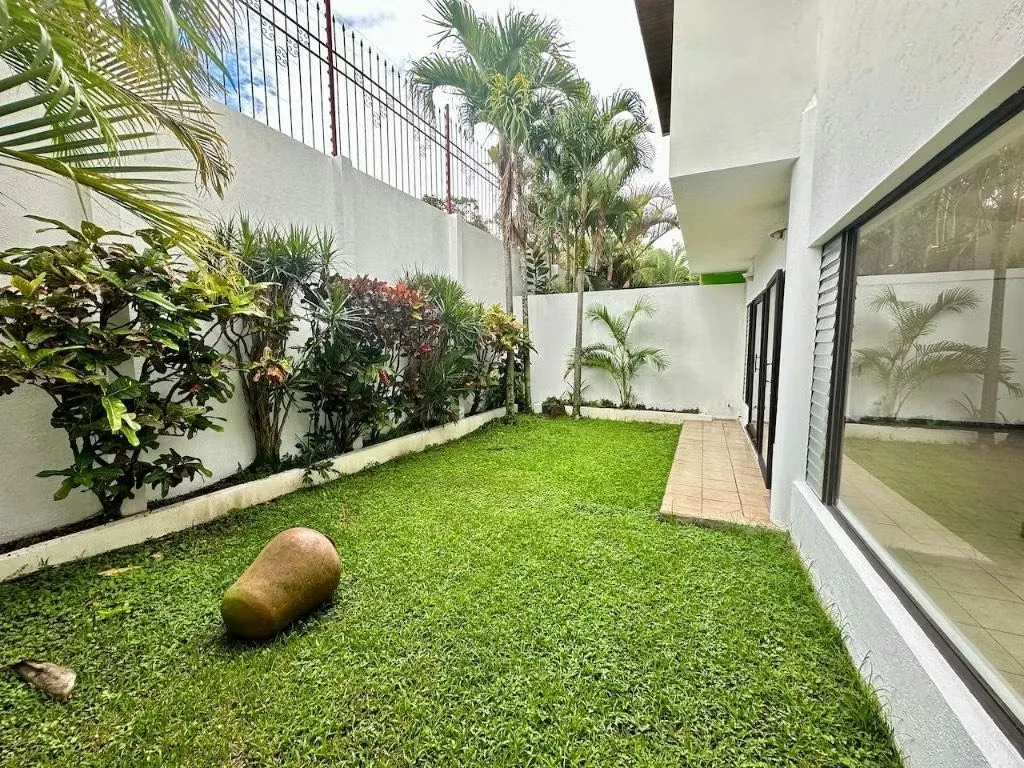 House for rent in Escazu alto las palomas