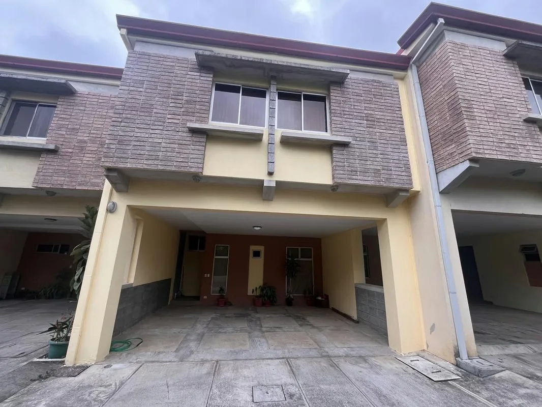 Condominio Los Olmos for SALE in Pinares, Curridabat(AD)