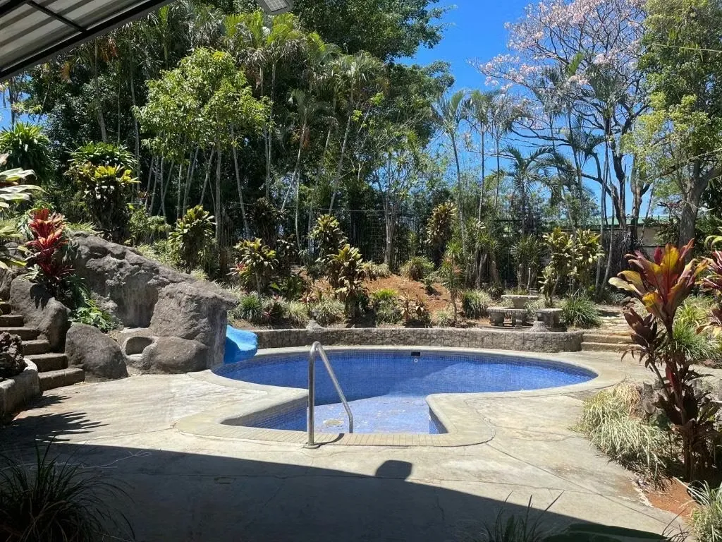 En una de las zonas residenciales más valoradas de La Garita se encuentra esta distinguida propiedad de una sola planta, ... — photo 3
