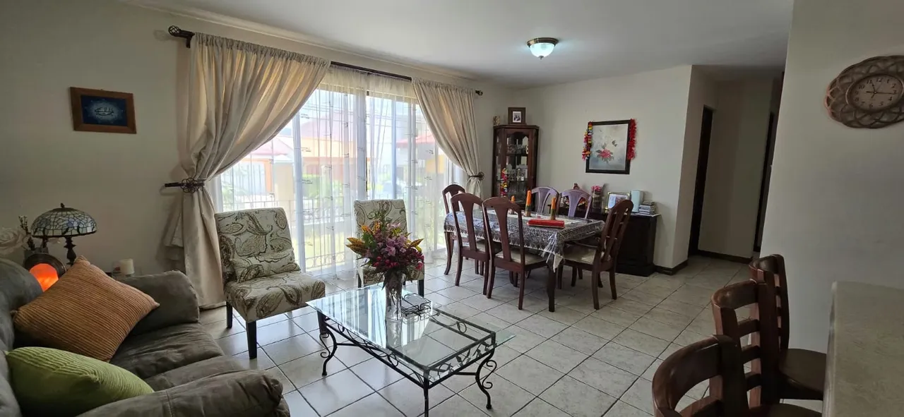 ¡Viva donde todo sucede! Se vende precioso apartamento ubicado en una de las zonas con mayor plusvalía de ...