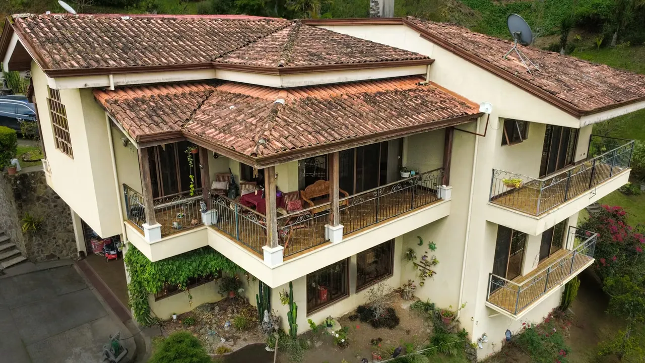 Se Vende Casa Paraiso Cartago Lujo y Montaña JLBR