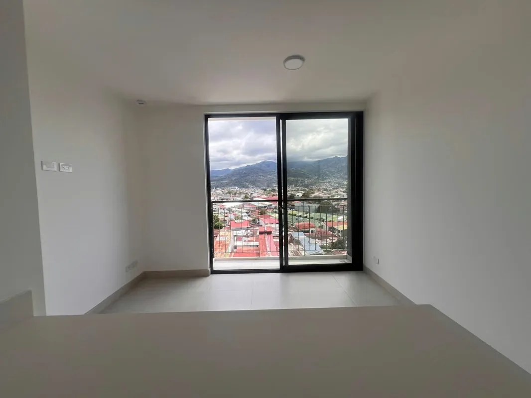 Se vende moderno apartamento en Sky House, una excelente oportunidad para vivir o invertir en una de las zonas con mayor crecimiento y conectividad de San José. Su ubicación ... — photo 5