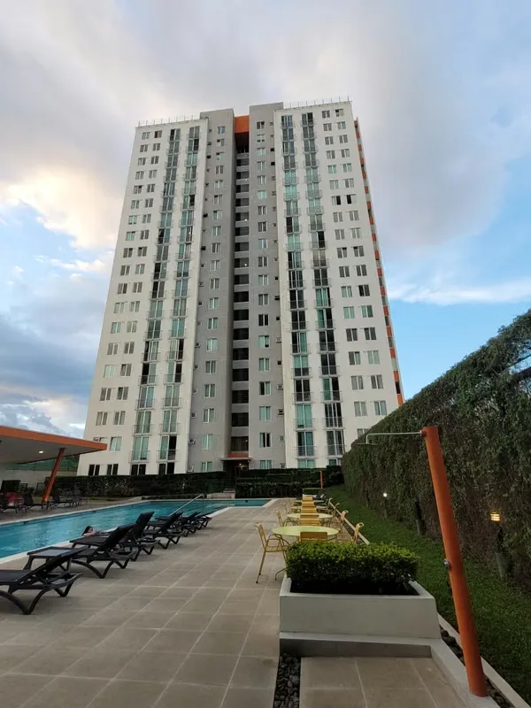 HEREDIA, LAGUNILLA, CONDOMINIO BAMBU 106, COD 104, PRECICE PUBLISHED IN HEREDIA'S LONG OF NEW APARTUNITY IN PISO 2 APARTMENT MEASURES Apartment located in a modern condo with a wide ...