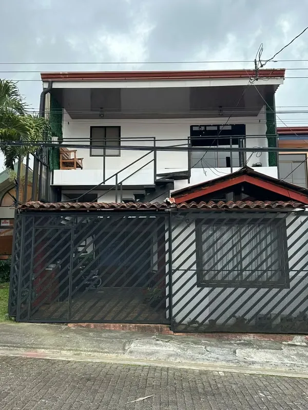 SE VENDE DE OPORTUNIDAD CASA Y APARTAMENTO NEGOCIABLE — photo 3