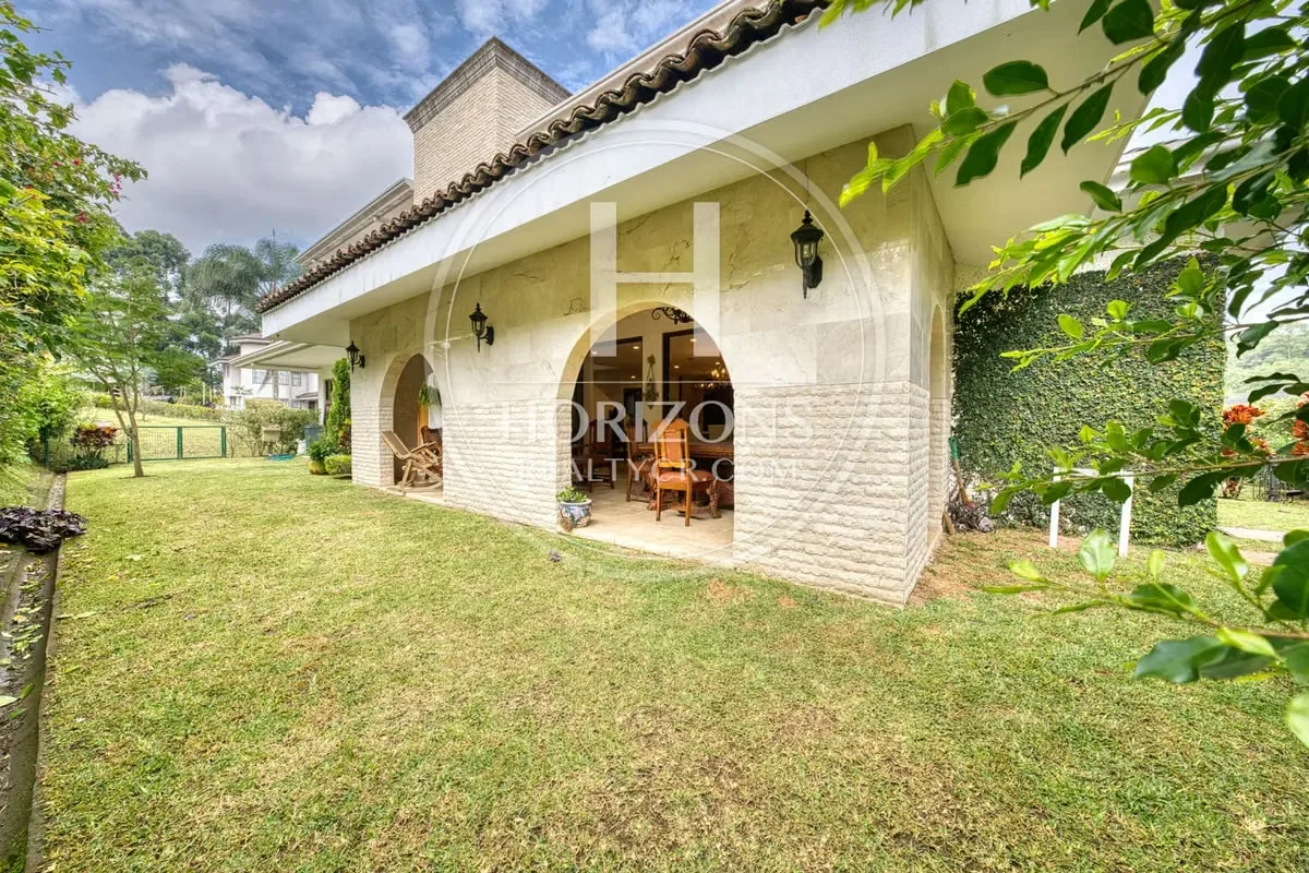 Casa moderna de reciente construcción en exclusiva comunidad Colinas de Montealegre, Concepción de Tres Ríos. Área construcción: 434 m², lote: 851 m². — photo 2