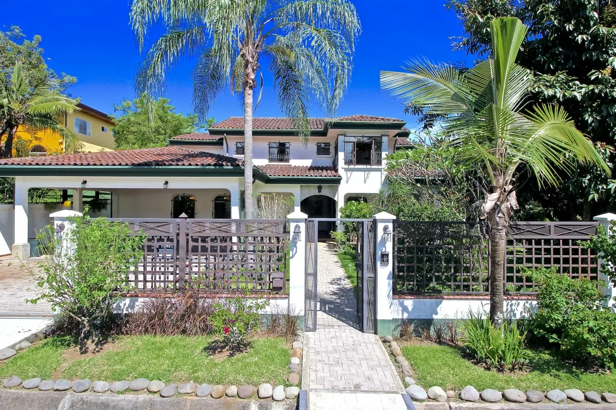 Welcome to Casa Hidden Paradise home for sale in San Jose Costa Rica. Nestled in Brasil de Mora, between Santa Ana & Ciudad Colon, known as “San Jose’s Hidden Paradise of Toucans ...
