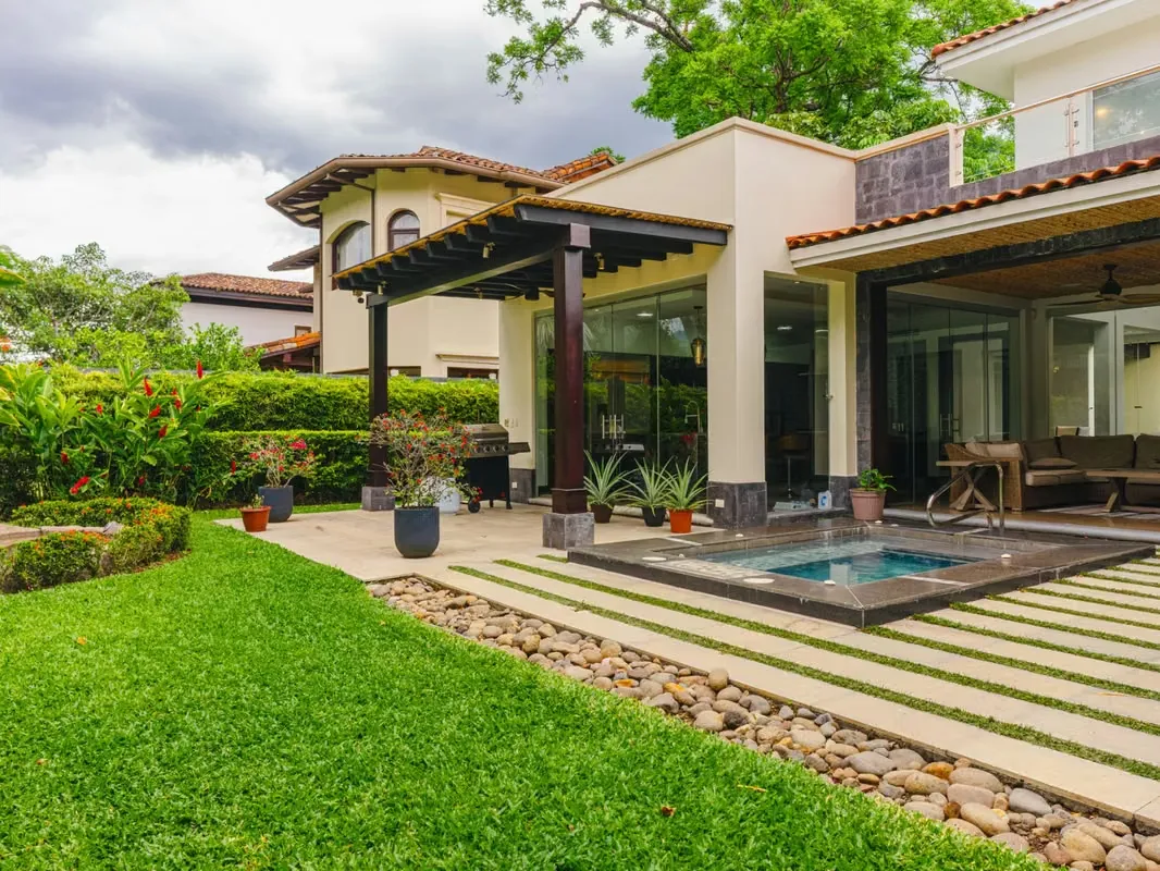 Located in one of the most exclusive and secure communities of Santa Ana, this impressive one-level contemporary residence combines amplitude, ...