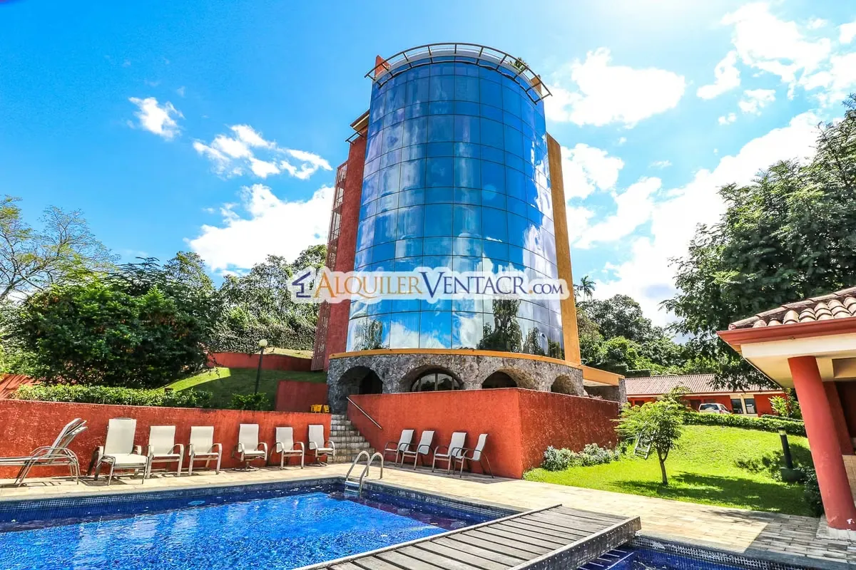 LUJOSO APARTAMENTO DE 375 M2 CON FULL VISTA EN SAN RAFAEL ESCAZU