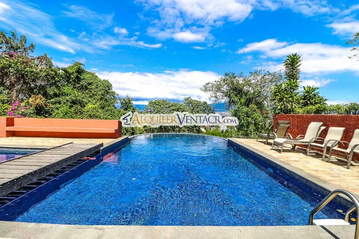 Exclusive luxury apartment for rent located in the prestigious area of San Rafael of Escazu, one of the most desirable and central locations in San Jose. — photo 3