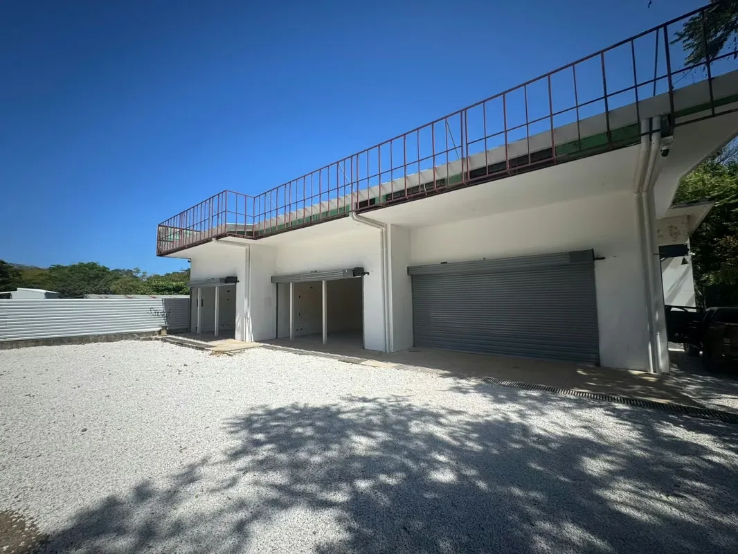 Commercial Spaces for Rent – Prime Location in Villarreal Near Tamarindo — photo 3