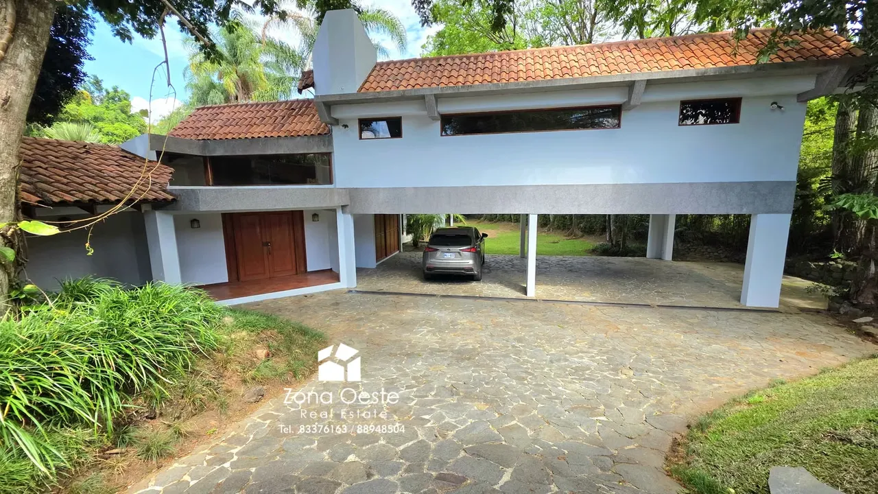 Ubicada en una de las zonas más convenientes y exclusivas del oeste de San José, esta residencia ofrece una ... — photo 3