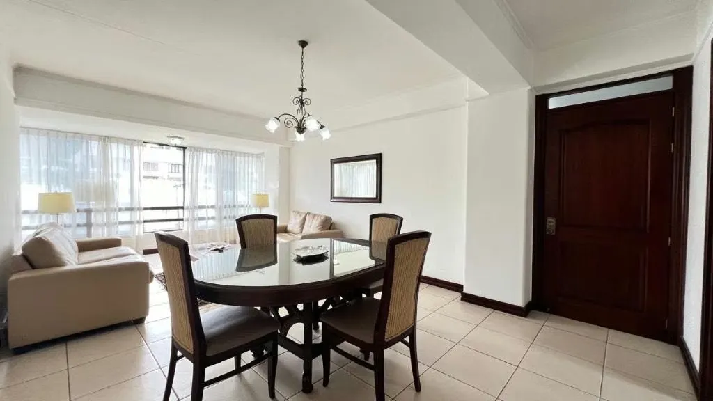 Alquiler de apartamento en Condominio ubicado en Escazú. Perfecta ubicación cerca de todo!