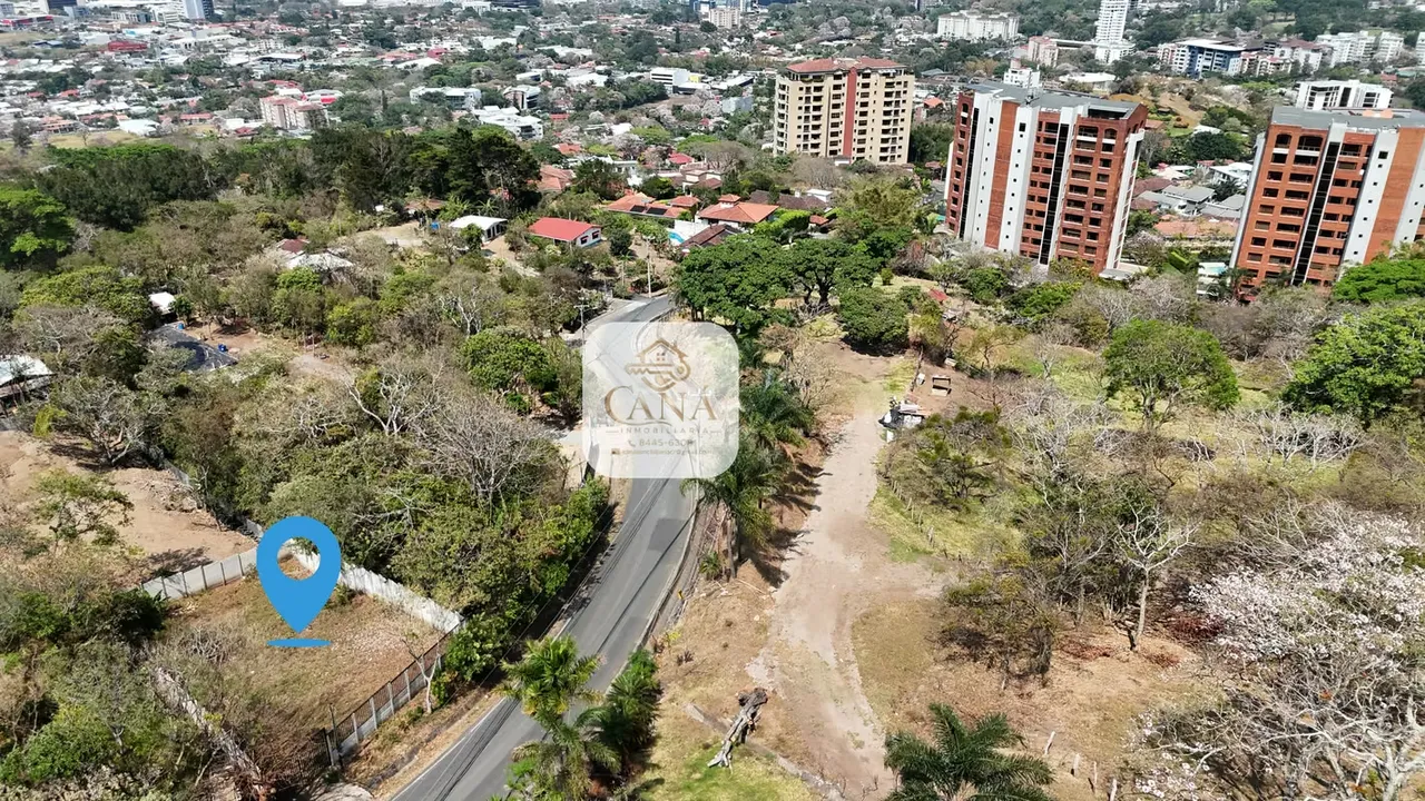 Lote con Vista Espectacular en Escazú