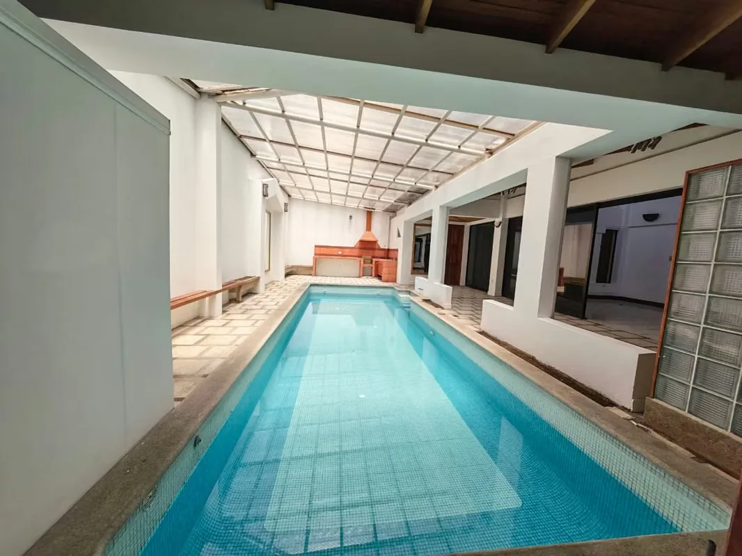 Mixed use house for rent in Rohrmoser.
