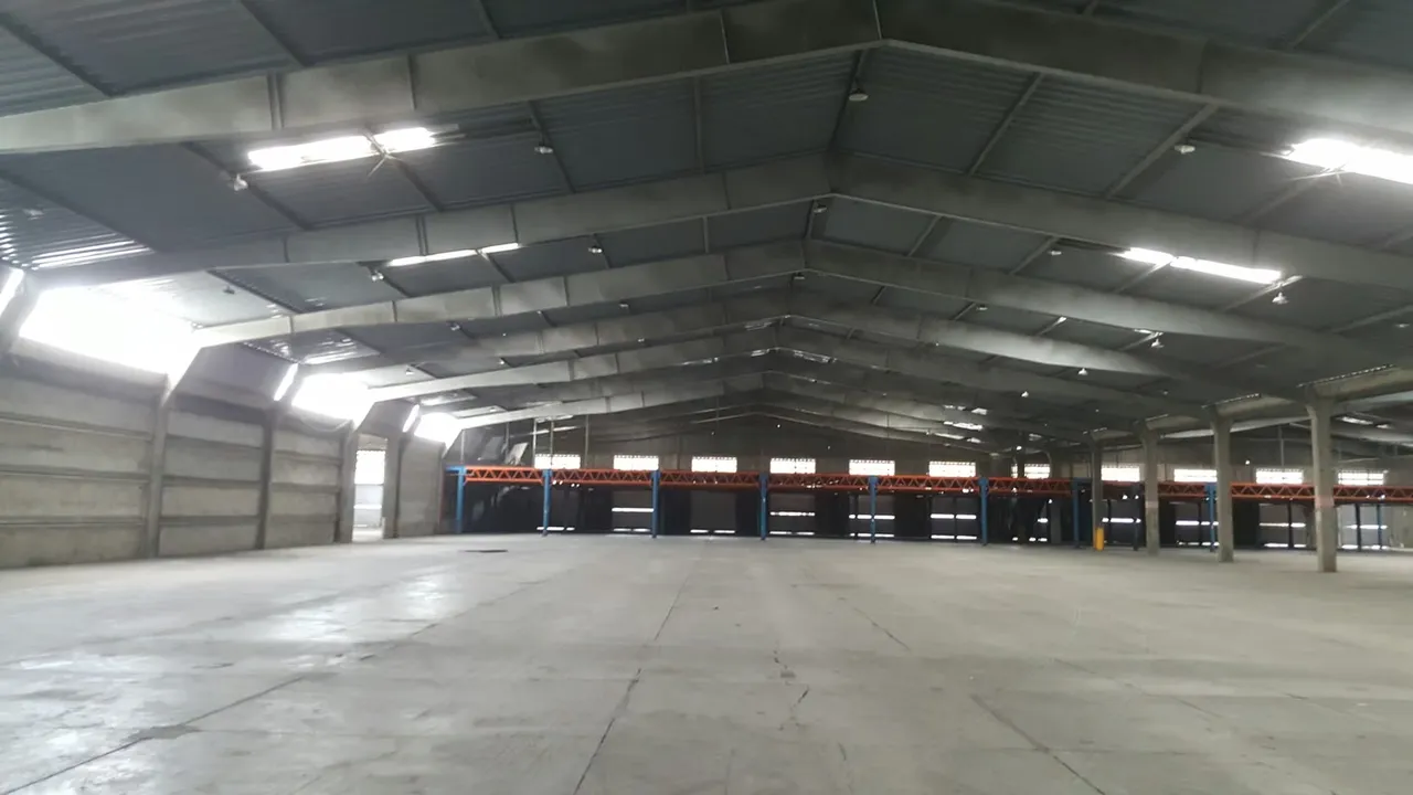 Bodega en zona Industrial, excelente ubicación para desarrollar su actividad económica.