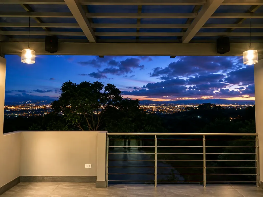 LUXURY TOWNHOUSE FOR RENT IN A CONDOMINIUM, JABONCILLOS*