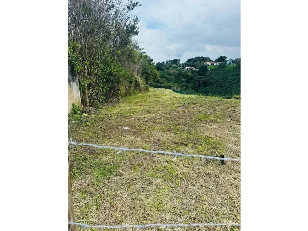 VENTA DE LOTE, PARA DE SANTO DOMINGO 4021 (GC)