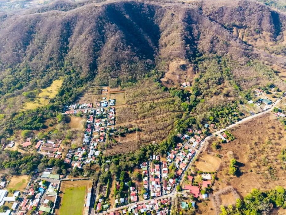 Descubre tu sueño: finca de 4.2 hectáreas en Costa Rica