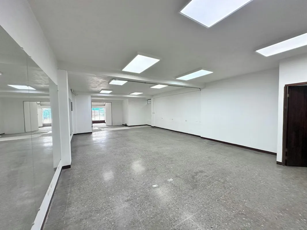 Excellent opportunity to set up your business in a high transit and trade area.