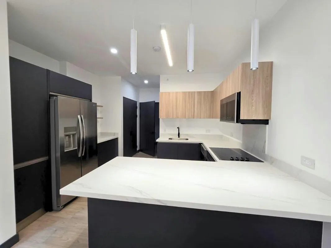APARTMENT FOR RENT IN SANTA ANA*