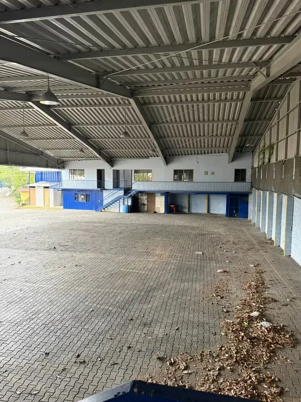 Amplia propiedad industrial ubicada en una zona estratégica y de alta conectividad en Asunción de Belén, ideal para ...
