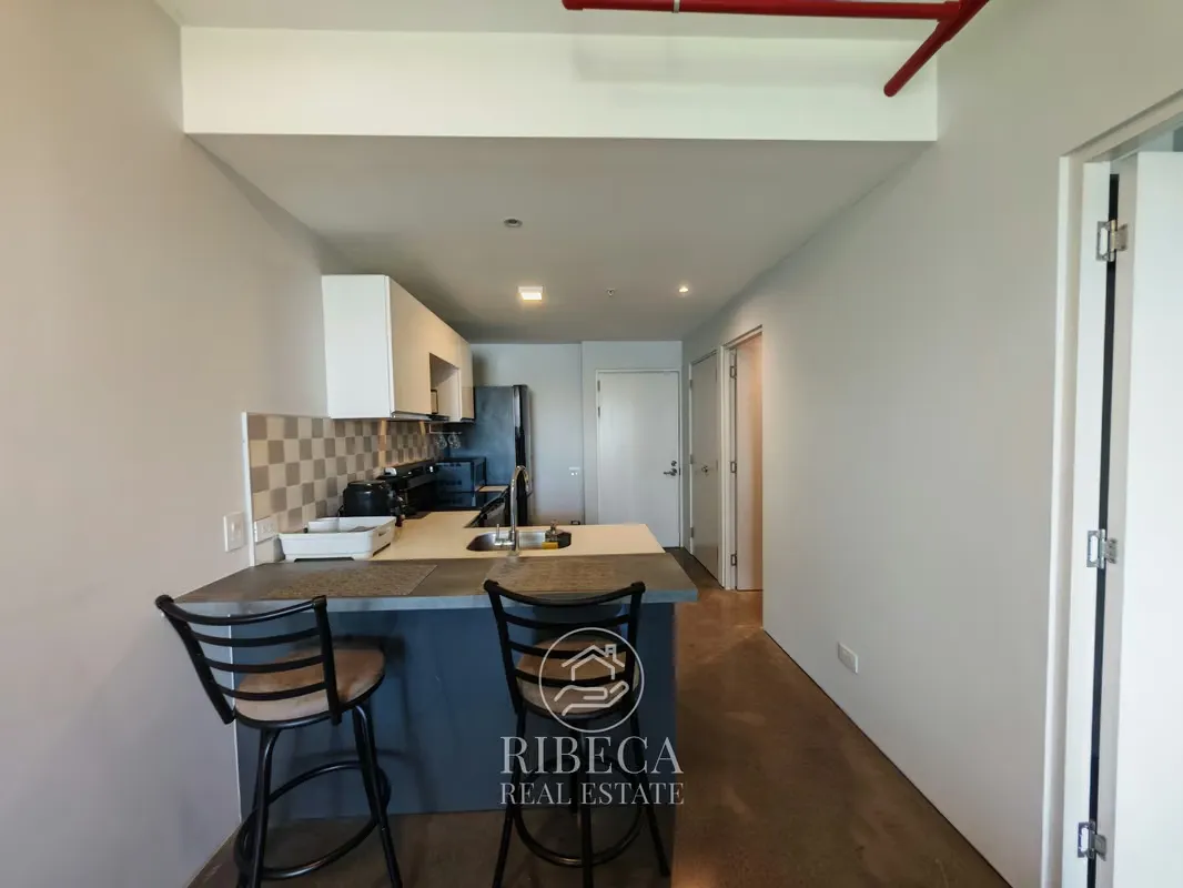Ubicado a tan solo 200 metros del Parque La Sabana y a 300 metros del Estadio Nacional. Viví en uno de los proyectos residenciales más exclusivos y modernos de San José, diseño ... — photo 5