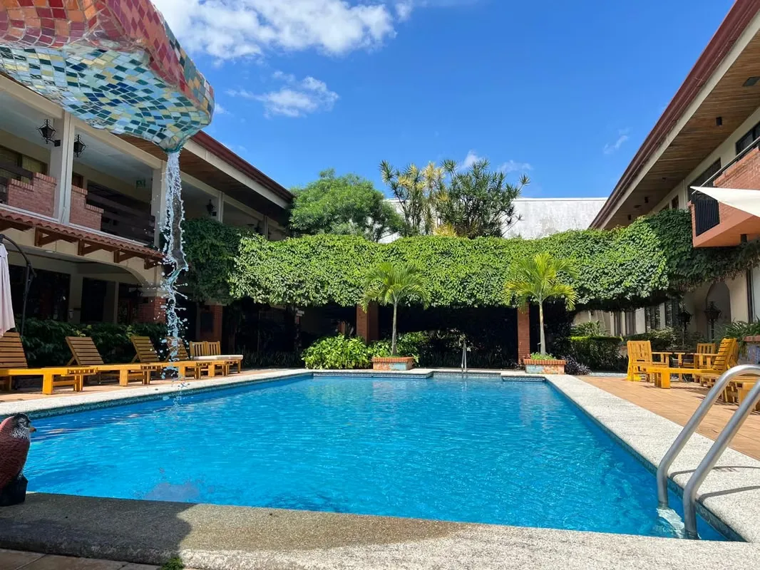 ¡Disfrute de la comodidad y ubicación que se merece en el corazón de la ciudad! Se alquila moderno apartamento tipo Studio completamente amoblado en el exclusivo complejo La Sabana ...