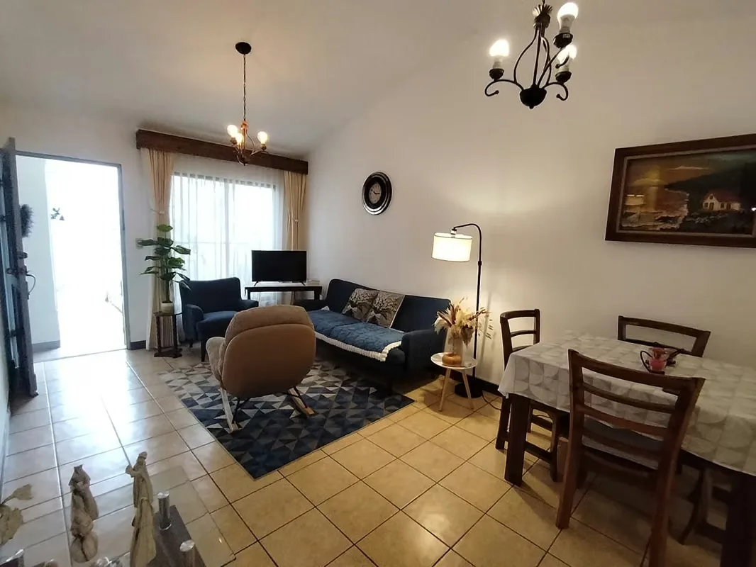 Se vende casa de una planta en Concepción de Tres Ríos, esta propiedad consta de un terreno de 160 m2 de terreno, la casa cuenta con dos parqueos techados, jardín frontal, ingresamos ... — photo 4
