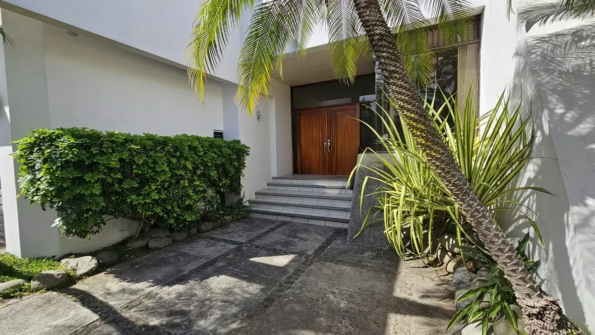 VRCAES-4074 ESCAZU SAN RAFAEL, BEAUTIFUL 1-STORY HOUSE