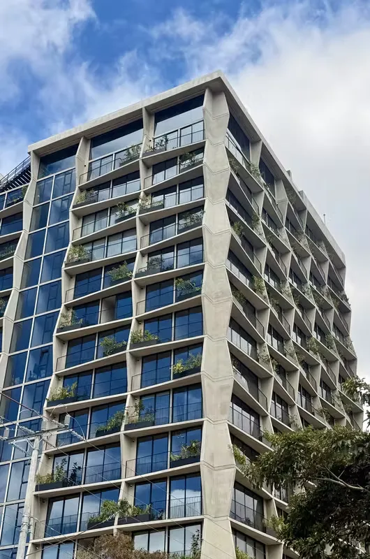 ¿Buscando un espacio moderno, cómodo y con una ubicación envidiable? Este apartamento sin muebles es perfecto para vos. ¡Disfrutá de un estilo ...