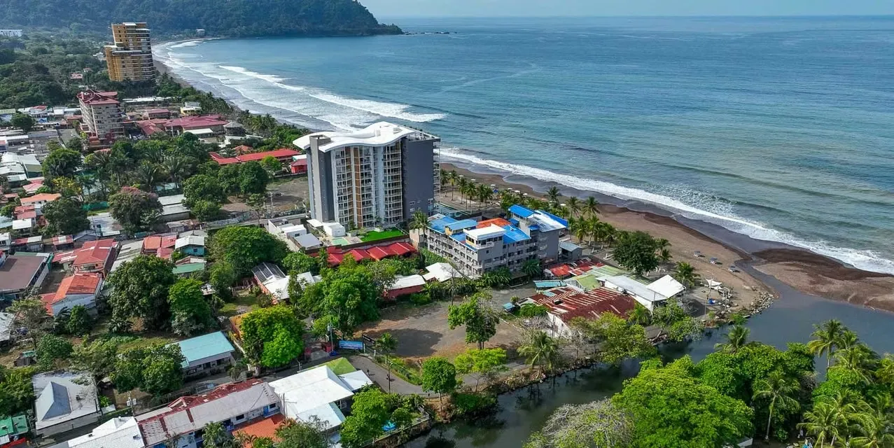 Beachfront Titled Property in Jaco. Location: Jaco, Puntarenas. Lot size: 3693 m². MLS LXPL13862 The Agency Costa Rica.