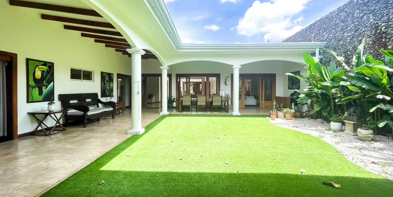 Casa Magnificent en Escazú
