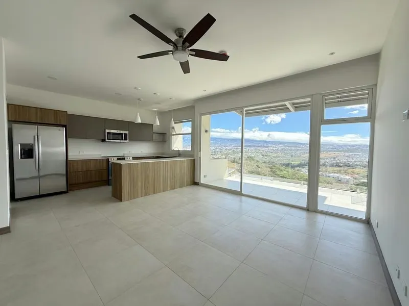 Luxury 3 Bedroom Apartment for Rent in Guachipelín Escazú | Large Garden & Views