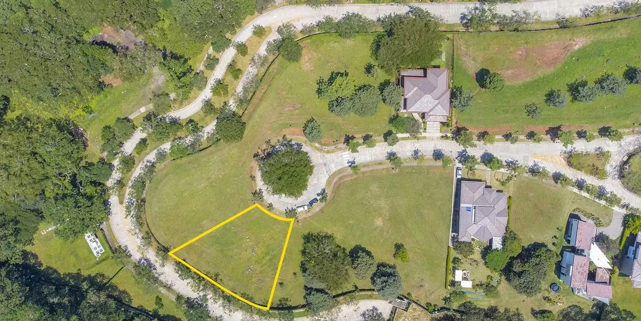 The Perfect Flat Lot at Espinal. Location: Hacienda Espinal, Alajuela, Alajuela. Lot size: 1409 m². MLS LXHL13043 The Agency Costa Rica.