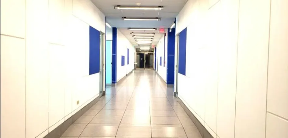 Se alquila amplia oficina corporativa en Oficentro en San Pedro, ubicada en el Piso 6. Espacio totalmente remodelado de 1.007 m², ideal para empresas que buscan ubicación estratégica ... — photo 3
